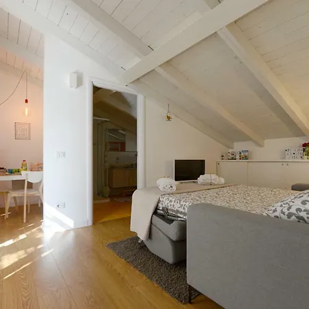 Casetta Gattini Apartment *