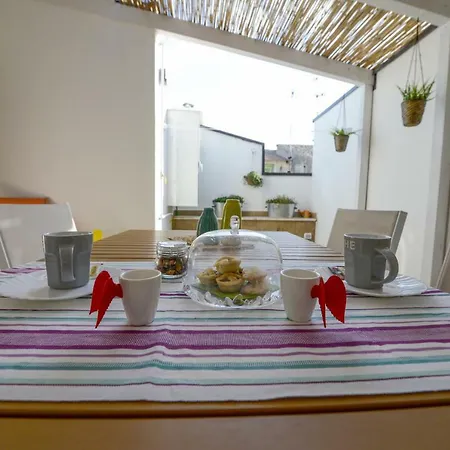 Casetta Gattini Apartment *